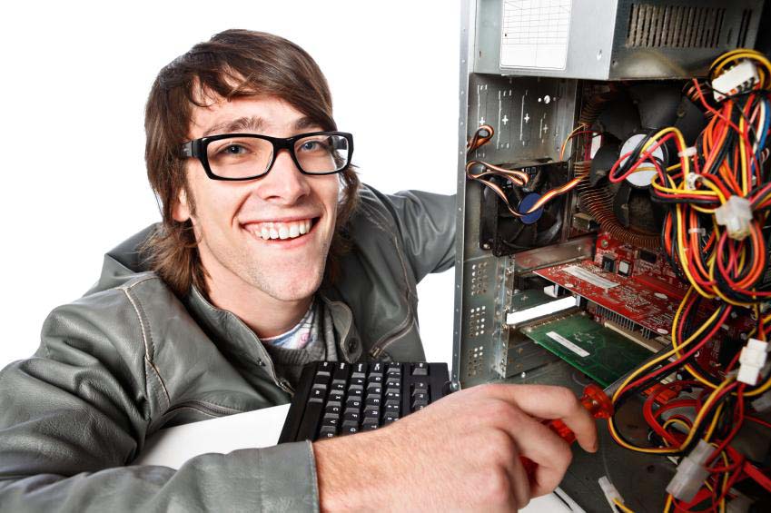 Мастер по ремонту компьютеров в Коммунарке