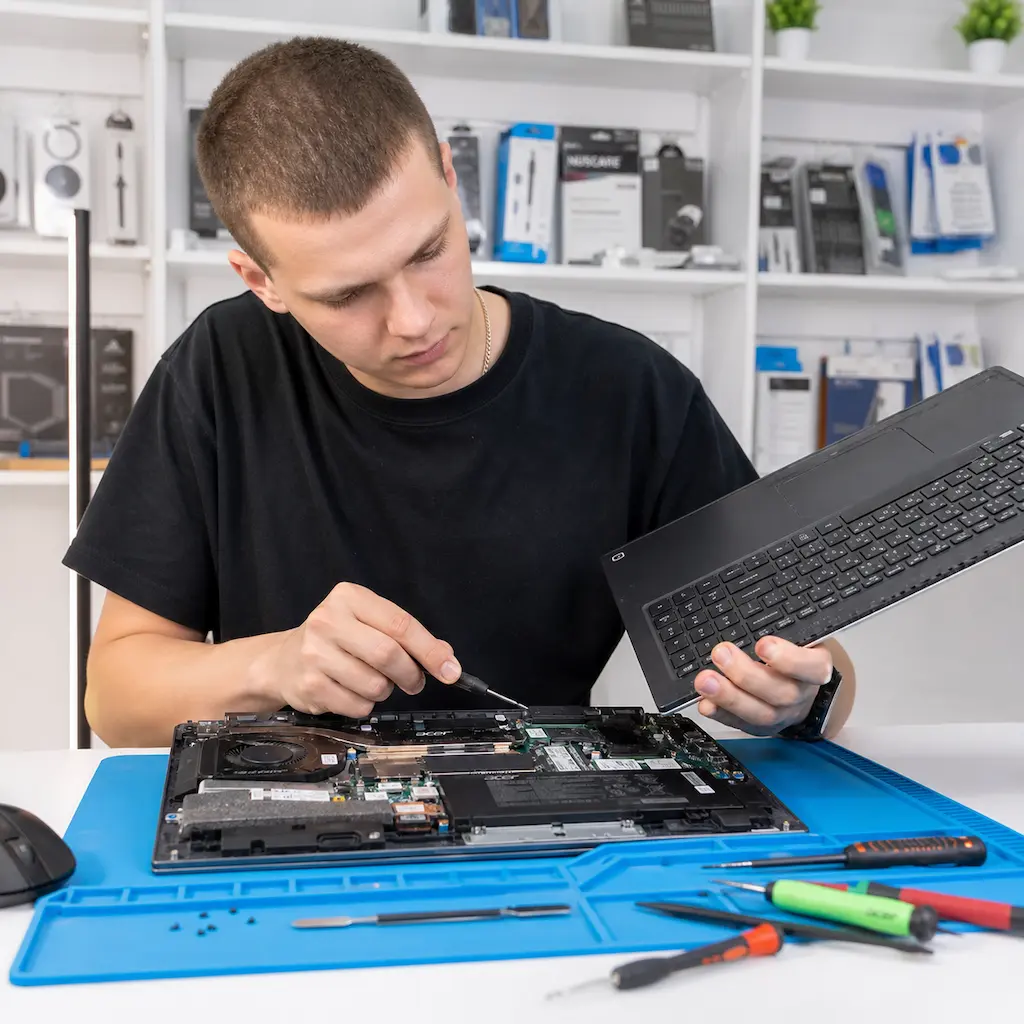 заменить клавиатуру на ноутбуке Acer в Коммунарке